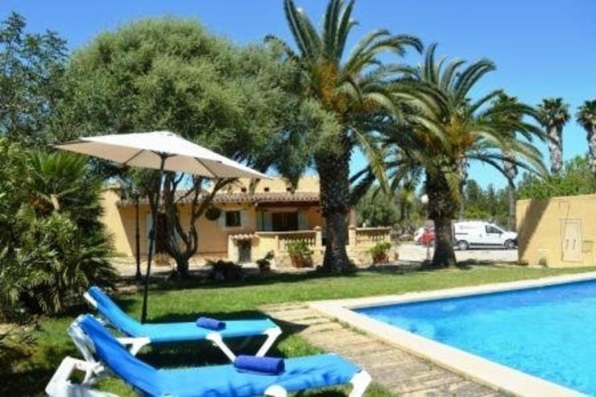 Es Garballons, Im Mallorquinischen Stil, Umgeben Von Ferienhaus *