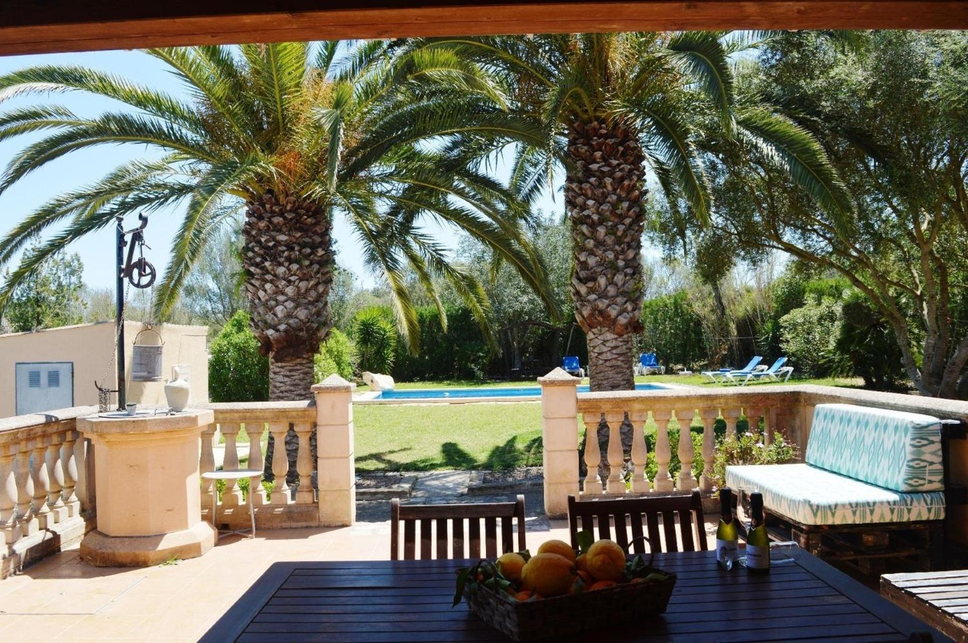 Ferienhaus Es Garballons, Im Mallorquinischen Stil, Umgeben Von